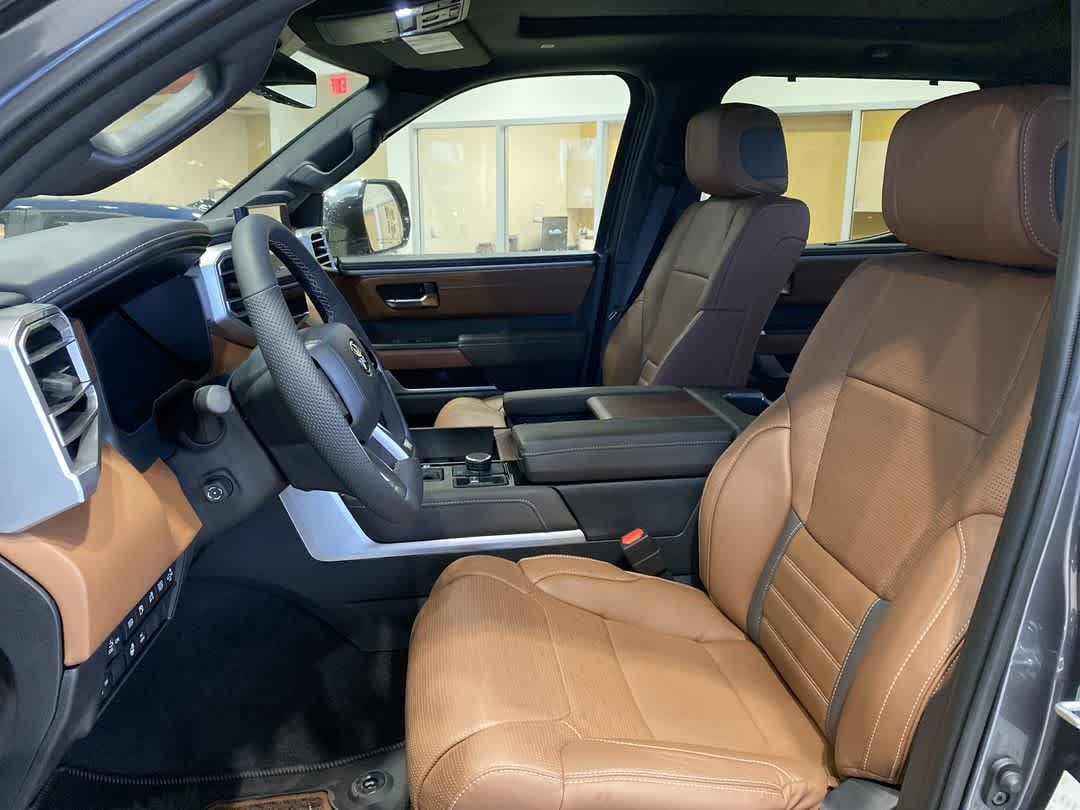 Thumbnail: 2025 Toyota Tundra - 11