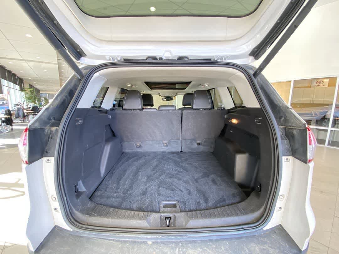 Thumbnail: 2015 Ford Escape - 26