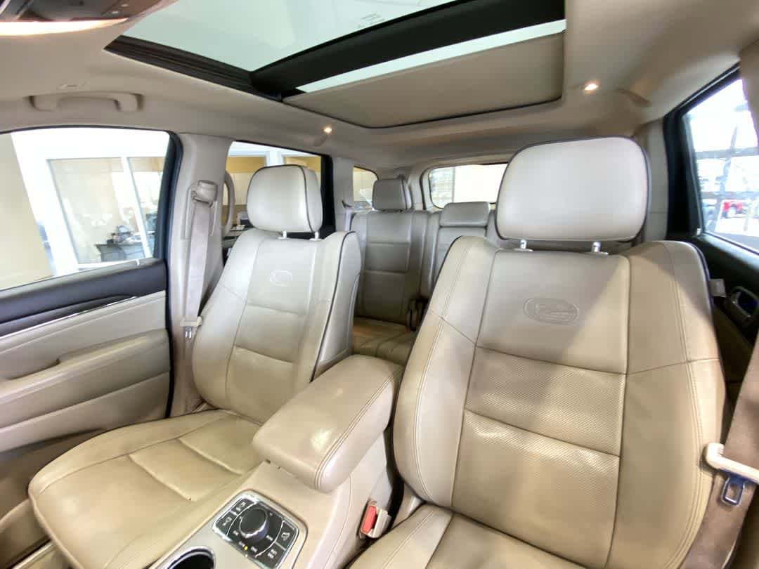 Thumbnail: 2017 Jeep Grand Cherokee - 14