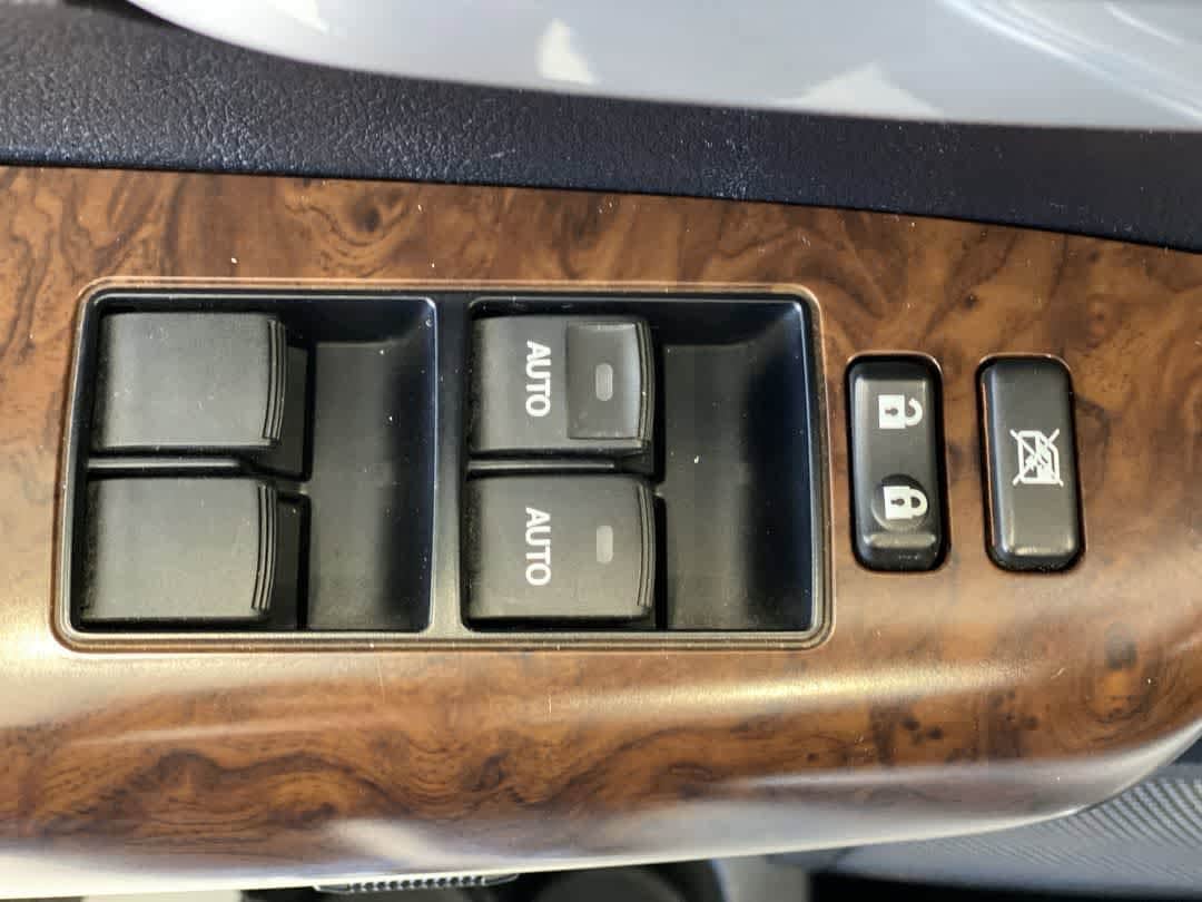 Thumbnail: 2010 Toyota Tundra - 16