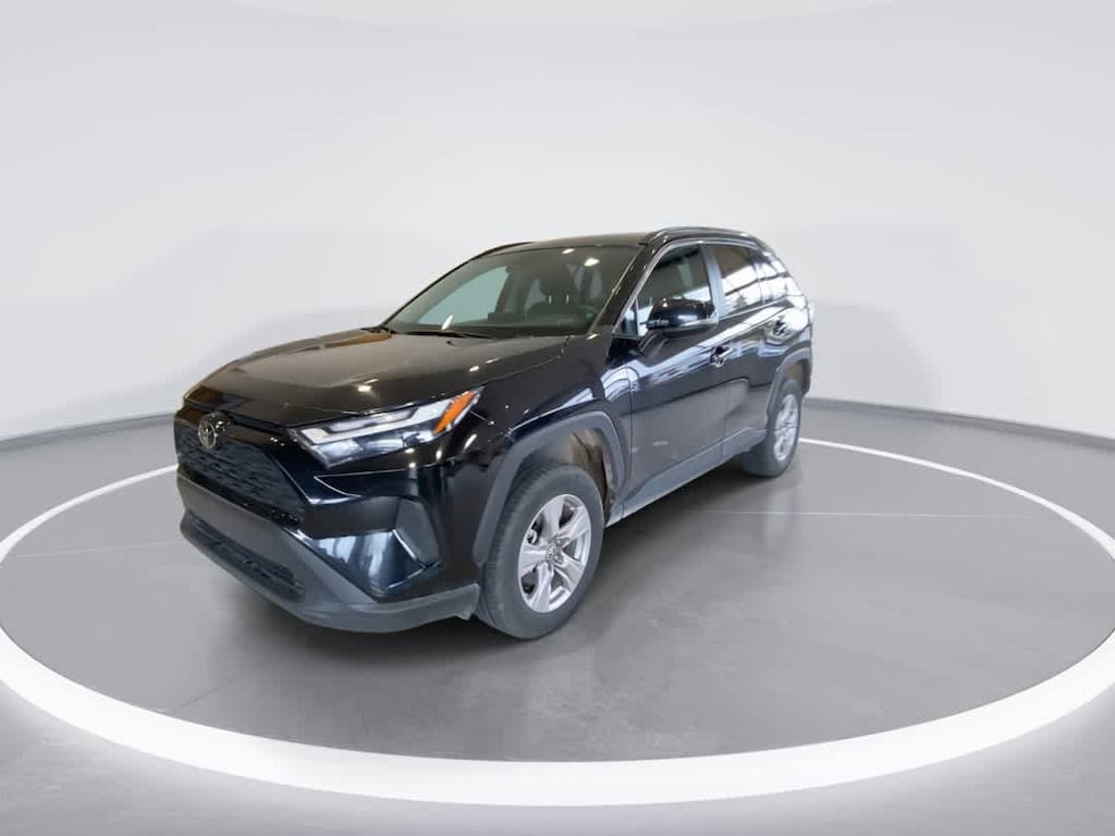 Used 2025 Toyota RAV4 XLE SUV