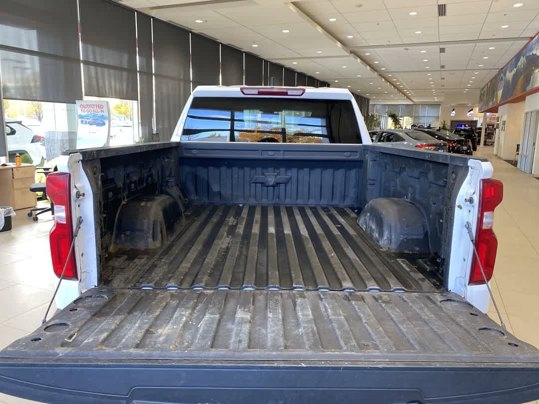 Thumbnail: 2020 Chevrolet Silverado 1500 - 24