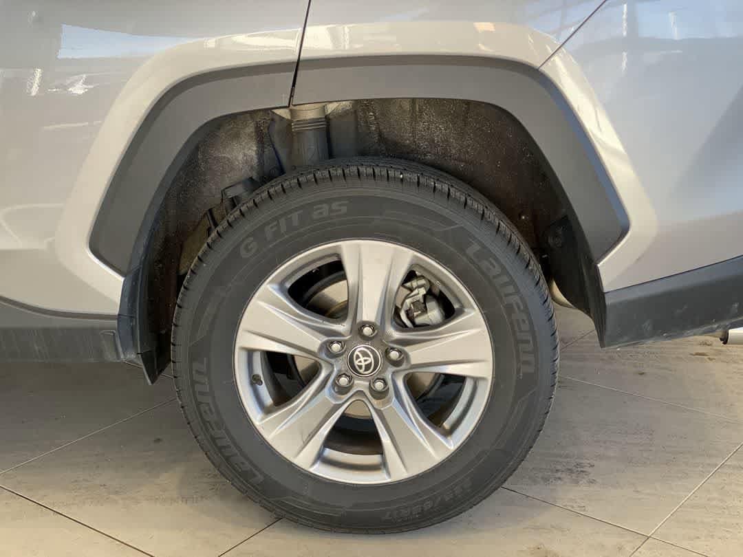 Thumbnail: 2024 Toyota RAV4 - 13