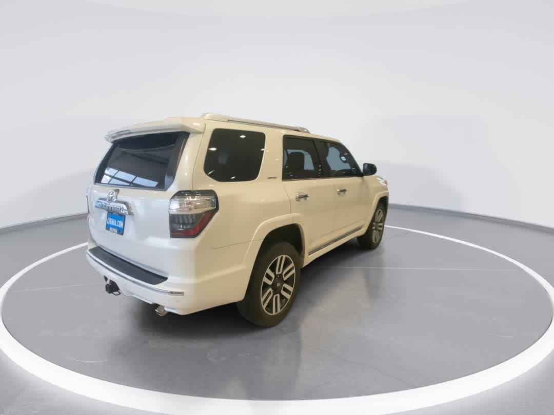 Thumbnail: 2022 Toyota 4Runner - 8