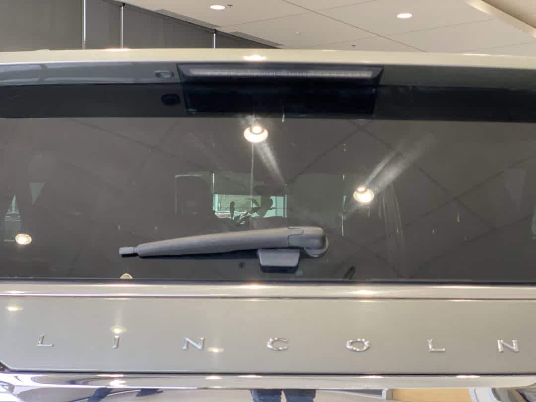 Thumbnail: 2020 Lincoln Navigator L - 11