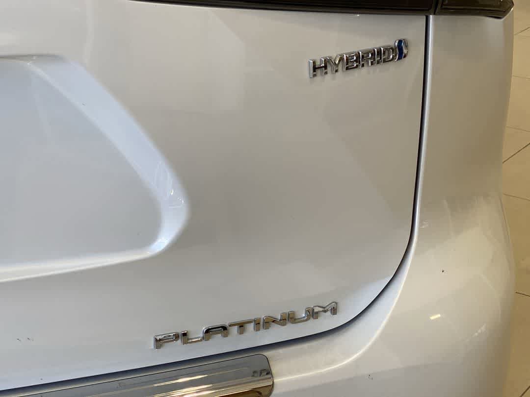 Thumbnail: 2024 Toyota Highlander - 12