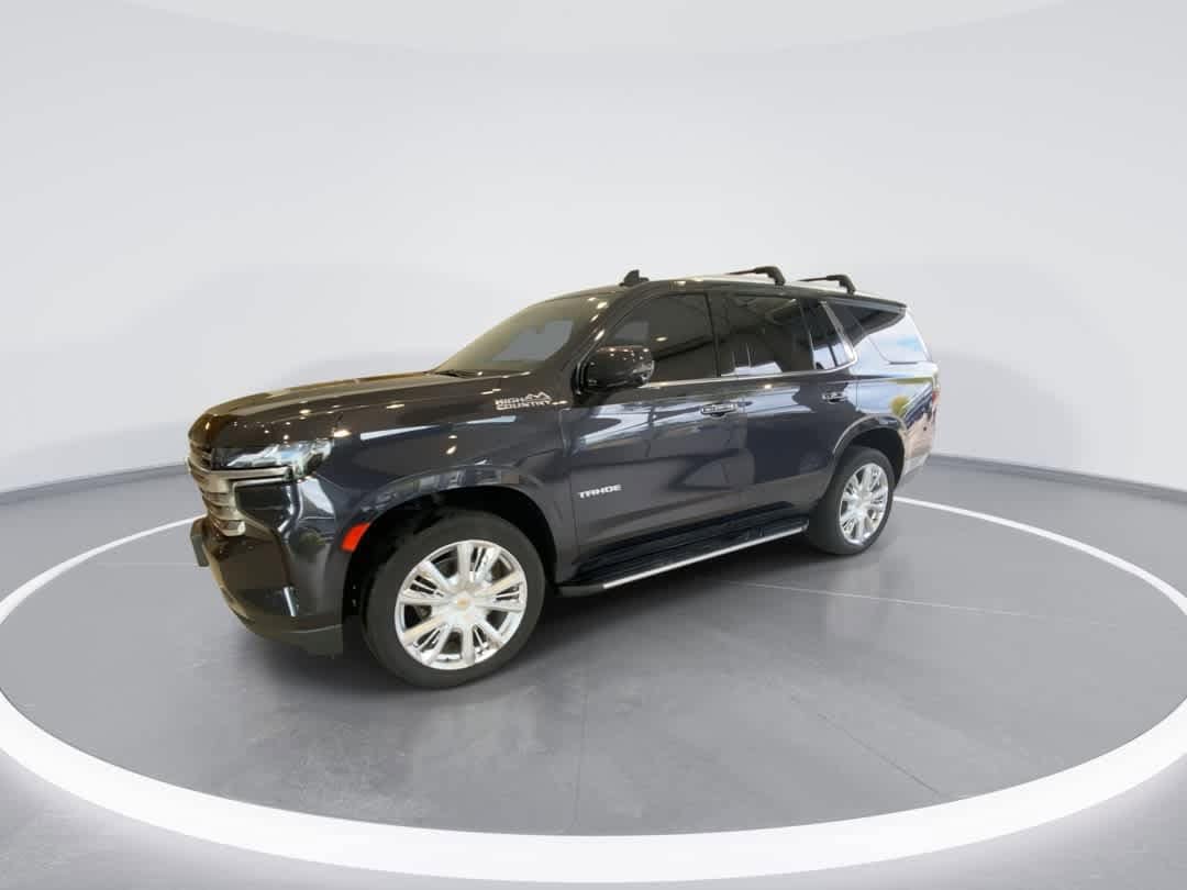 Thumbnail: 2022 Chevrolet Tahoe - 4