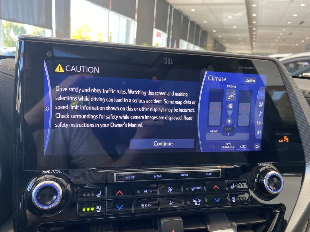 Thumbnail: 2021 Toyota Highlander - 19