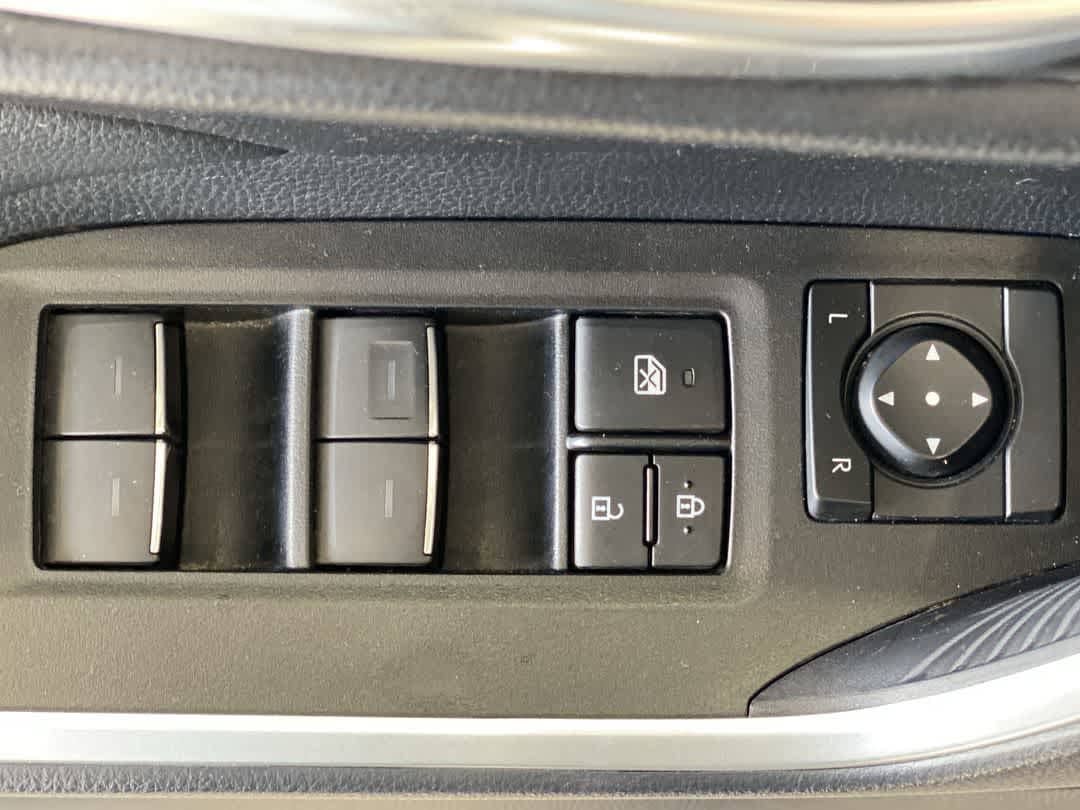 Thumbnail: 2025 Toyota RAV4 - 16