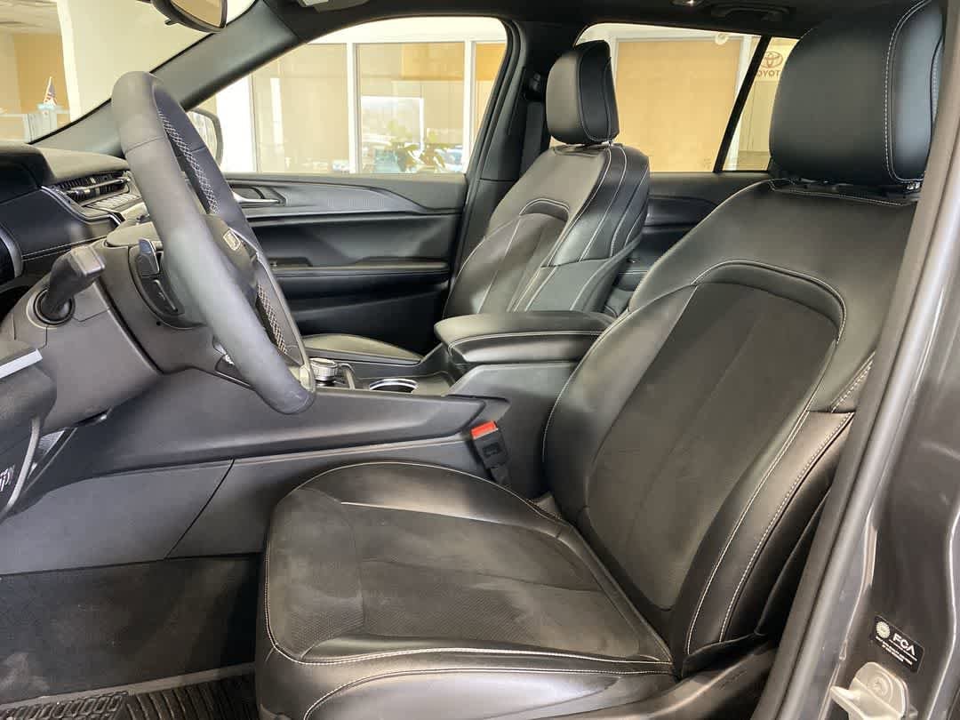 Thumbnail: 2024 Jeep Grand Cherokee - 11