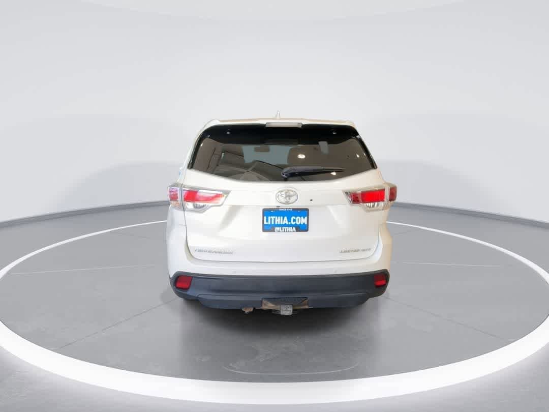 Thumbnail: 2015 Toyota Highlander - 7