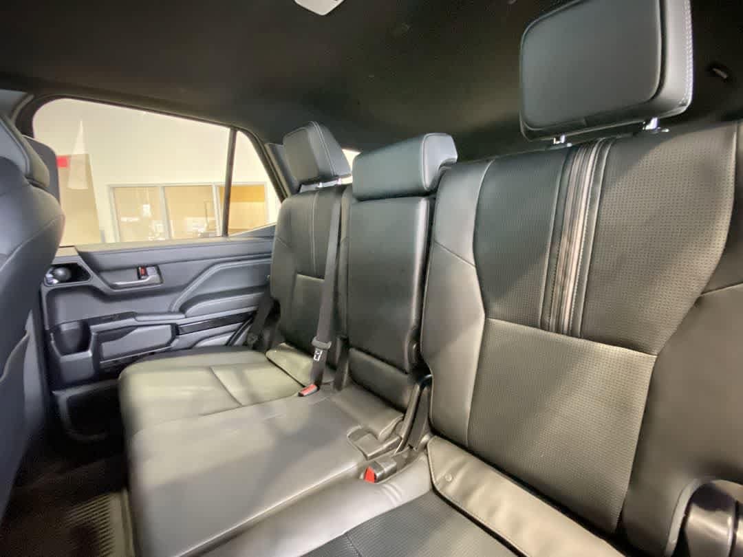 Thumbnail: 2025 Toyota 4Runner - 23