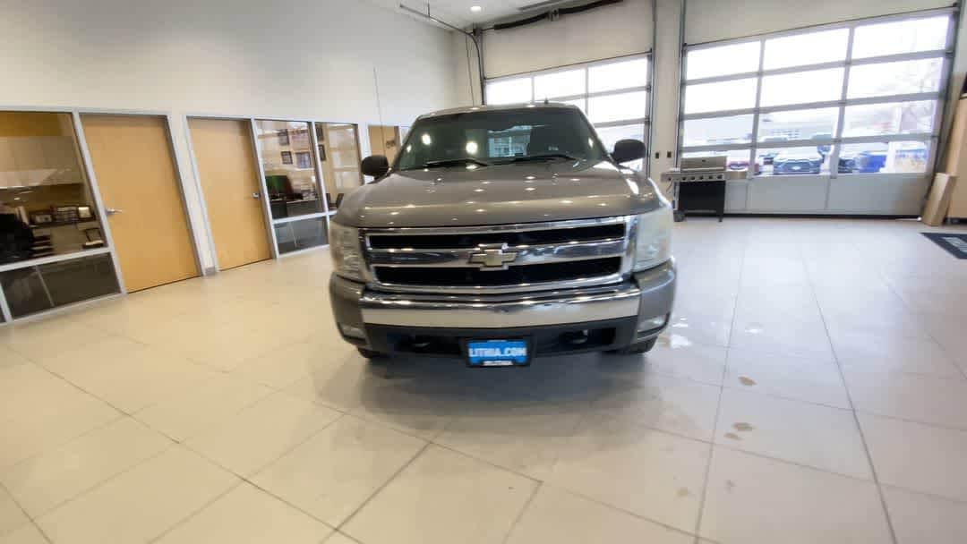 Thumbnail: 2008 Chevrolet Silverado 1500 - 3