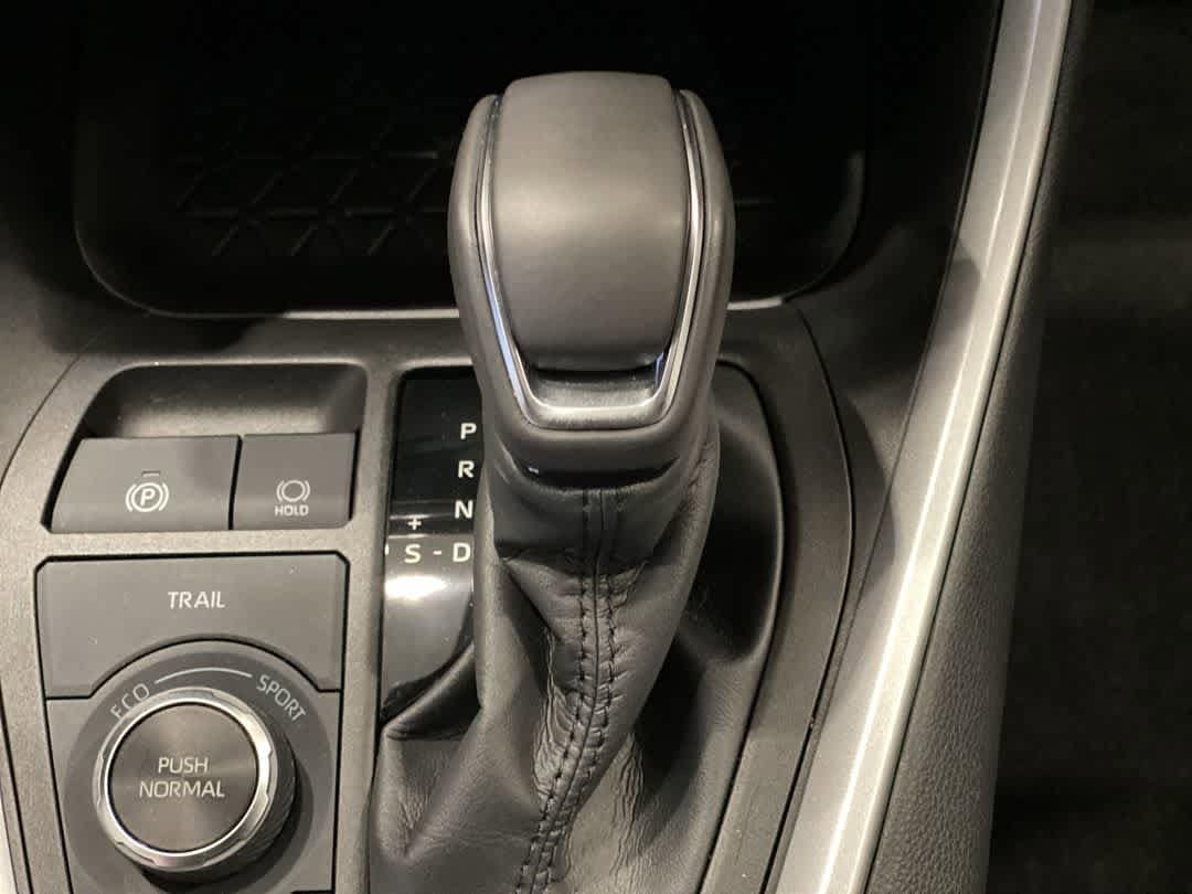 Thumbnail: 2023 Toyota RAV4 - 22