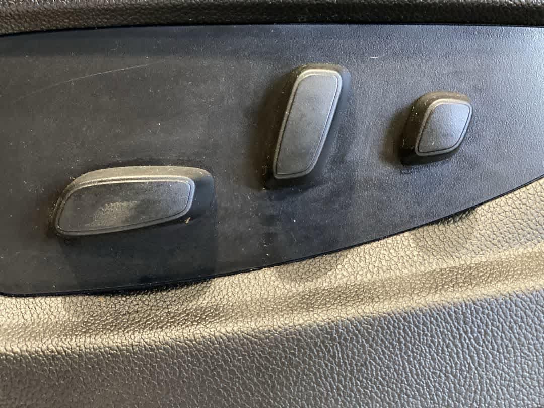 Thumbnail: 2017 Chevrolet Silverado 1500 - 14