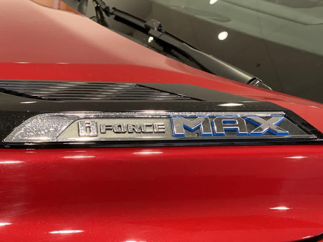 Thumbnail: 2024 Toyota Tundra - 10