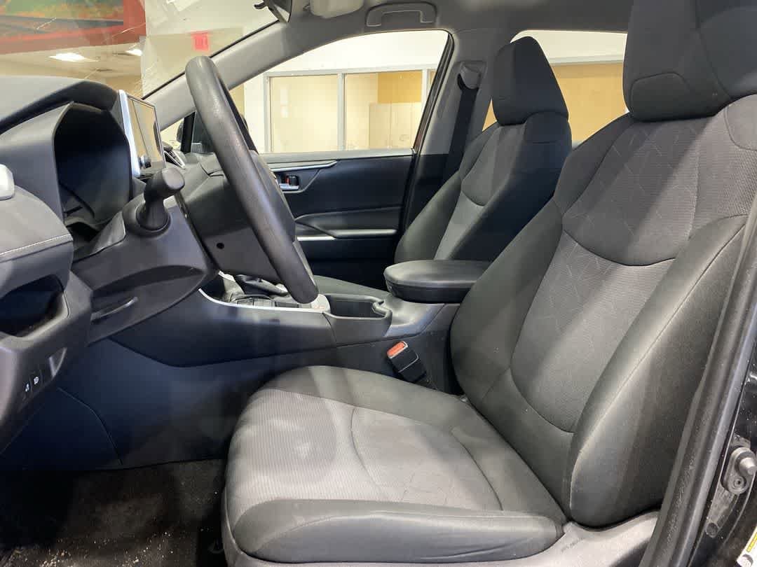 Thumbnail: 2025 Toyota RAV4 - 11