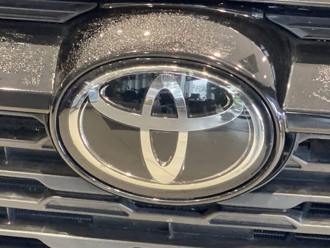 Thumbnail: 2024 Toyota RAV4 - 10