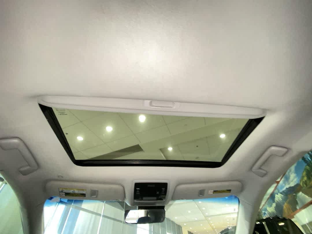 Thumbnail: 2017 Lexus RX - 21