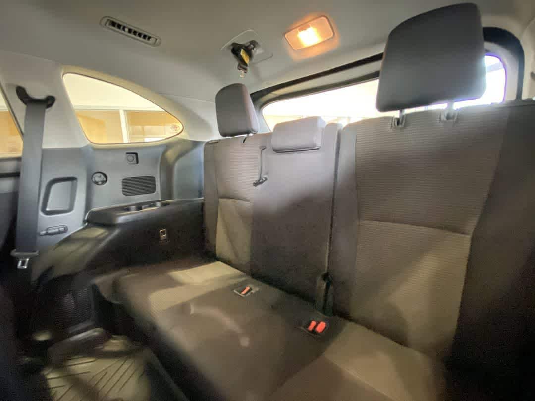 Thumbnail: 2021 Toyota Highlander - 25