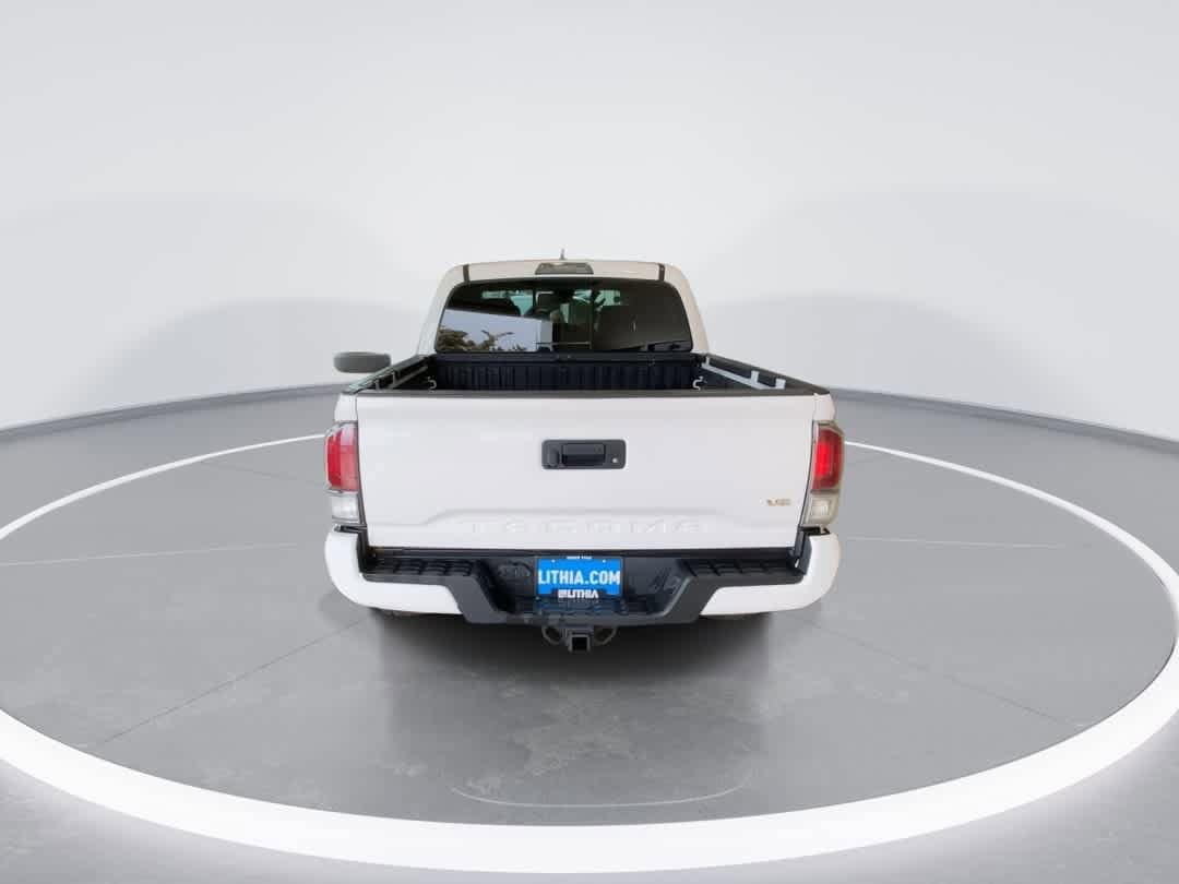 Thumbnail: 2021 Toyota Tacoma - 9