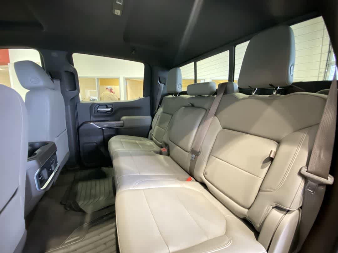 Thumbnail: 2020 Chevrolet Silverado 1500 - 24