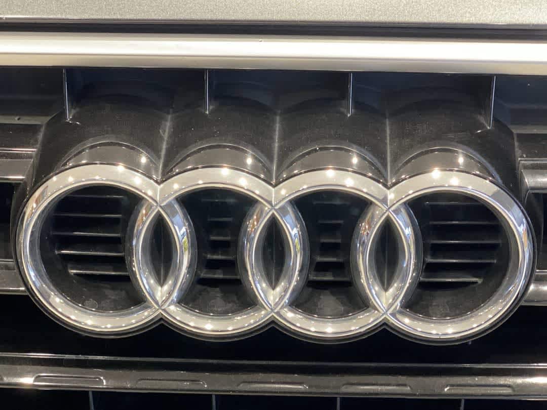 Thumbnail: 2018 Audi Q3 - 10