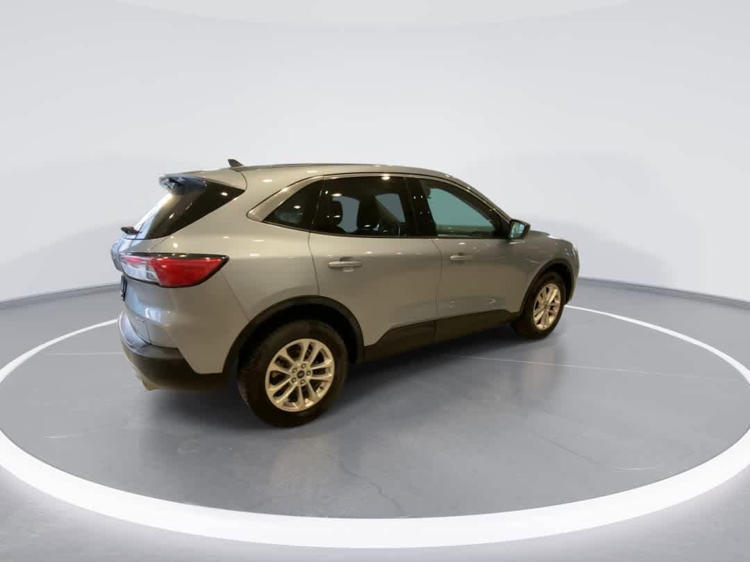 Thumbnail: 2022 Ford Escape - 8