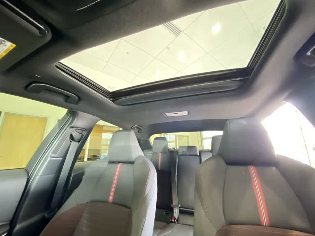 Thumbnail: 2025 Toyota Corolla - 24