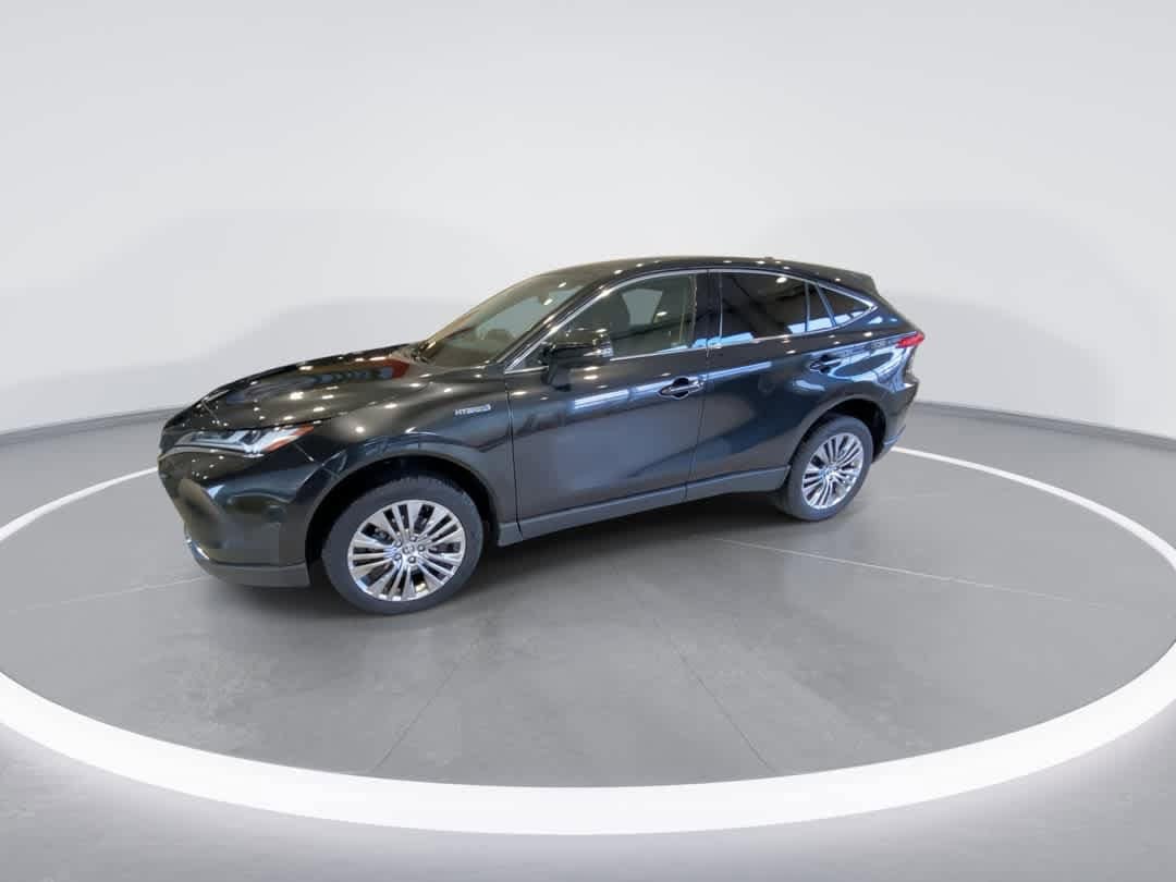 Thumbnail: 2021 Toyota Venza - 4