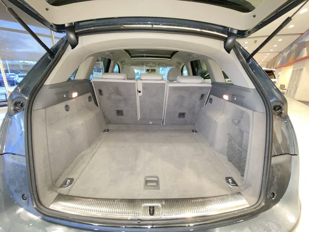 Thumbnail: 2010 Audi Q5 - 26