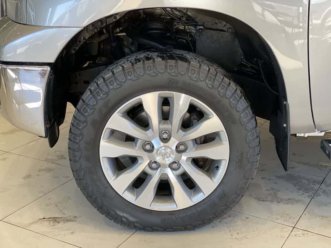 Thumbnail: 2010 Toyota Tundra - 13