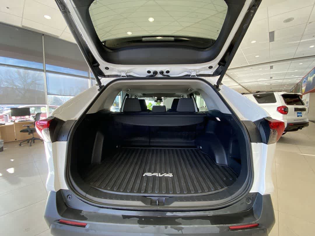 Thumbnail: 2024 Toyota RAV4 - 26