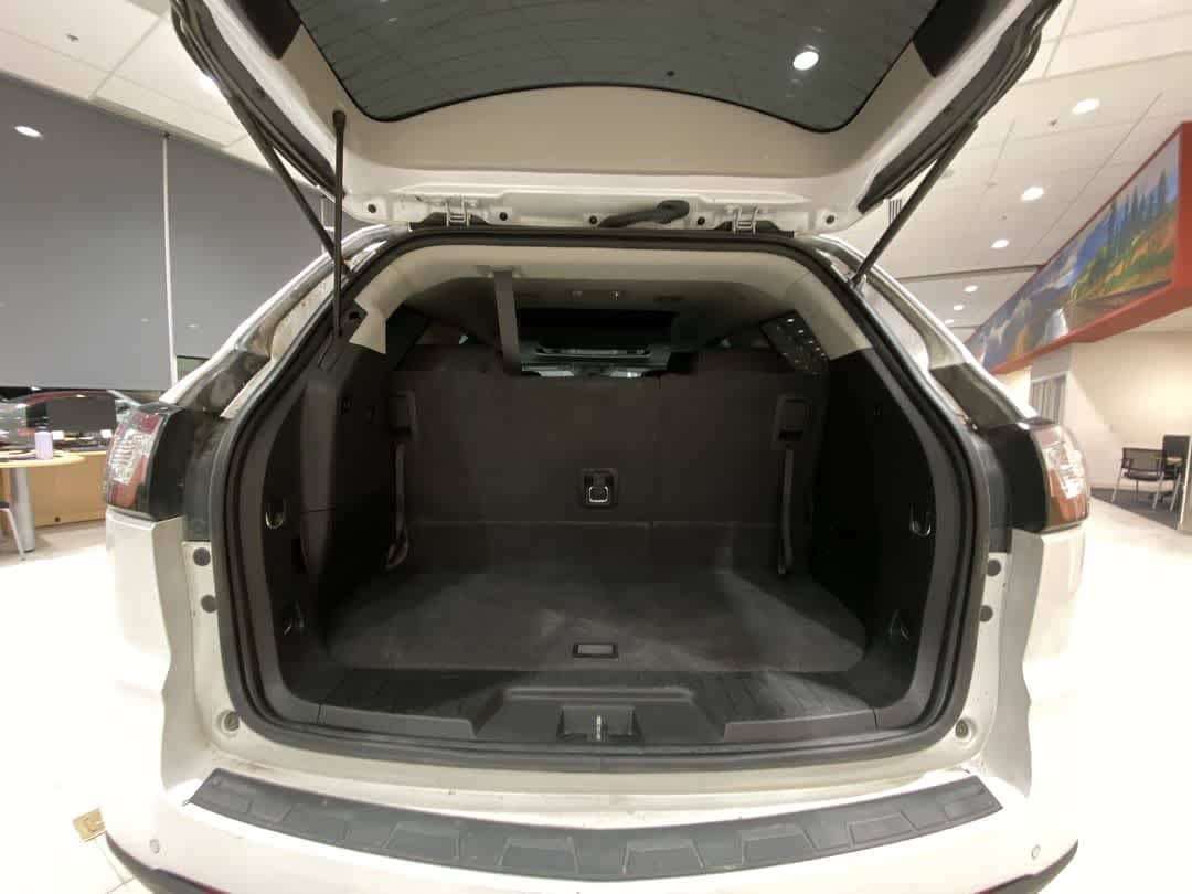 Thumbnail: 2016 Chevrolet Traverse - 27
