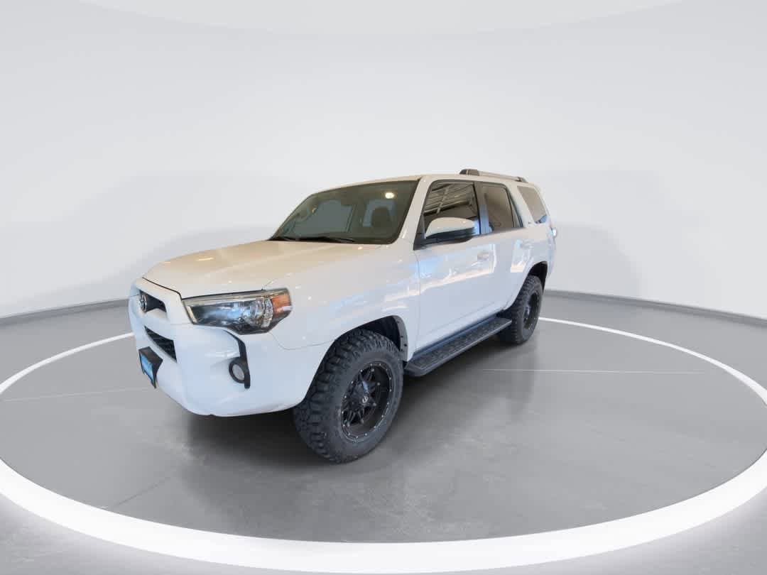 Thumbnail: 2019 Toyota 4Runner - 4
