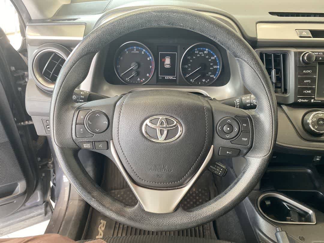 Thumbnail: 2017 Toyota RAV4 - 17