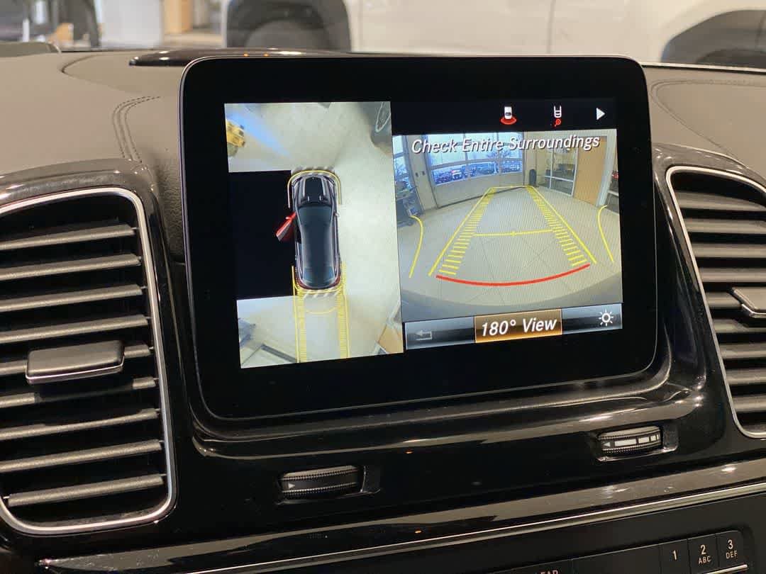 Thumbnail: 2016 Mercedes-Benz GLE - 19