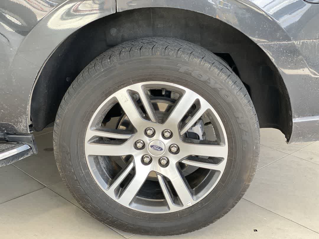 Thumbnail: 2023 Ford Expedition - 12