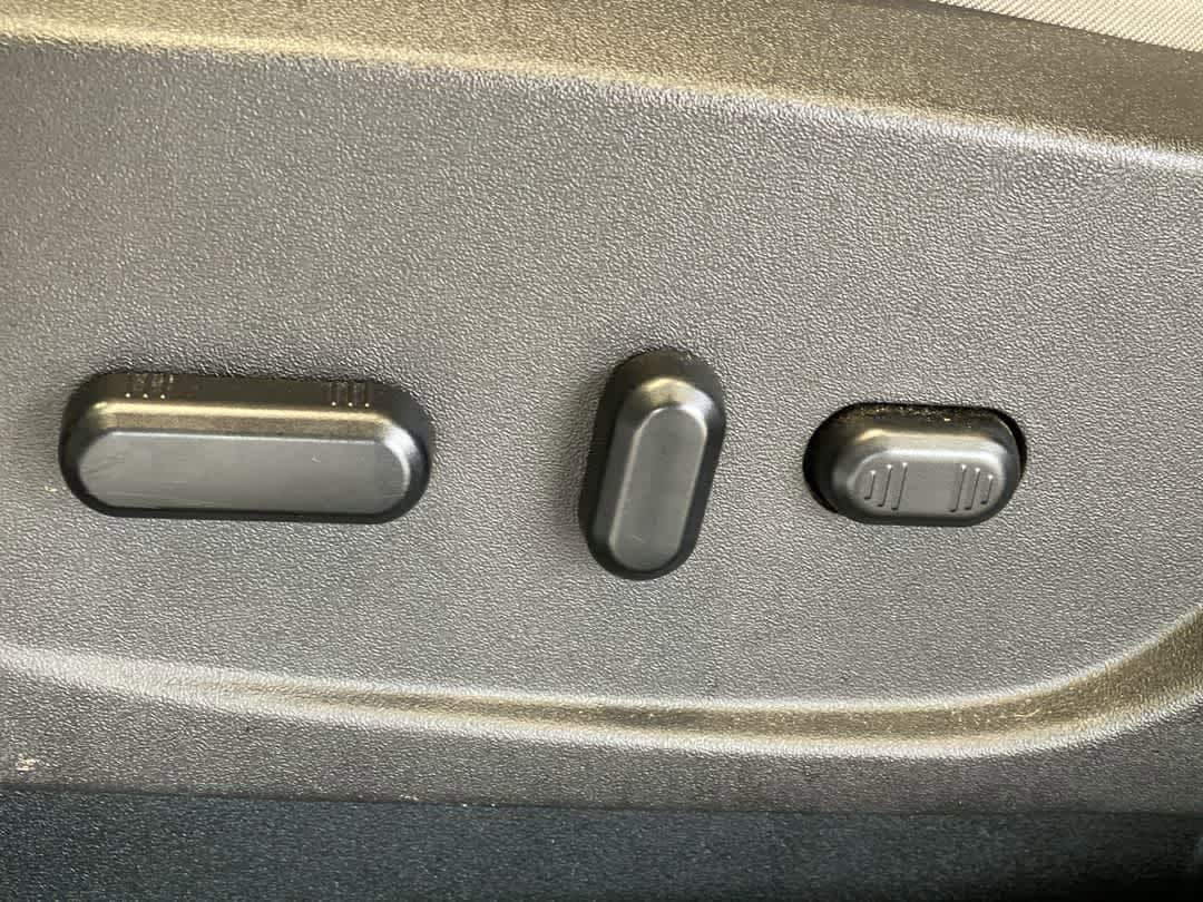 Thumbnail: 2018 Ford Escape - 15