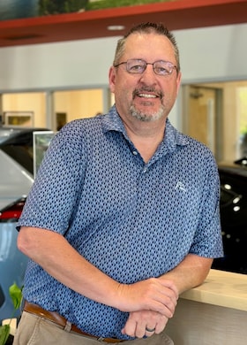 Staff member Brian Mohn from ID_672337
