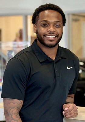 Staff member Level Price Jr. from ID_672337