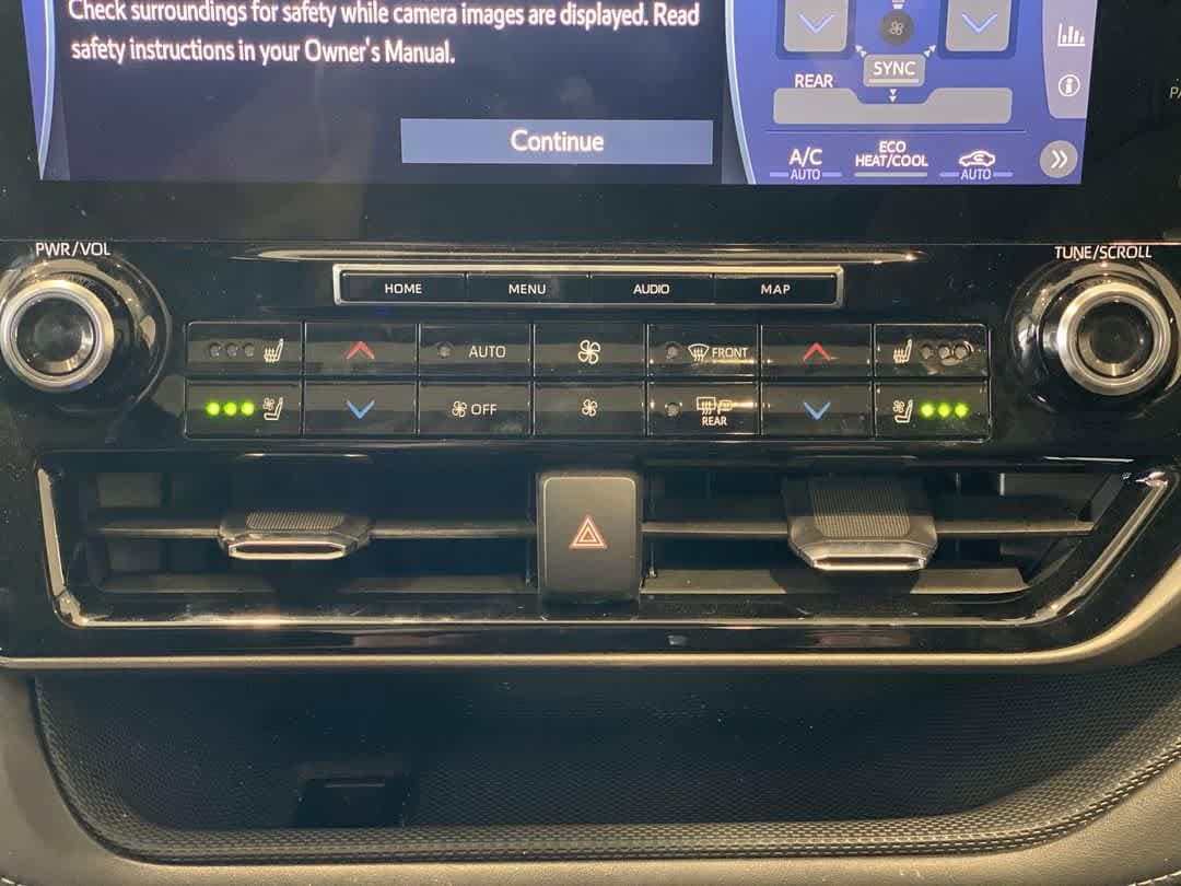 Thumbnail: 2021 Toyota Highlander - 22