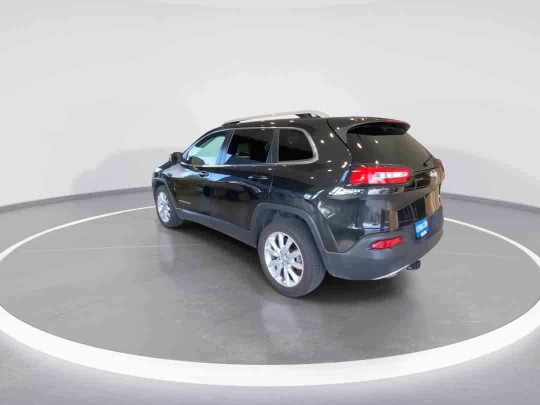 Thumbnail: 2016 Jeep Cherokee - 6