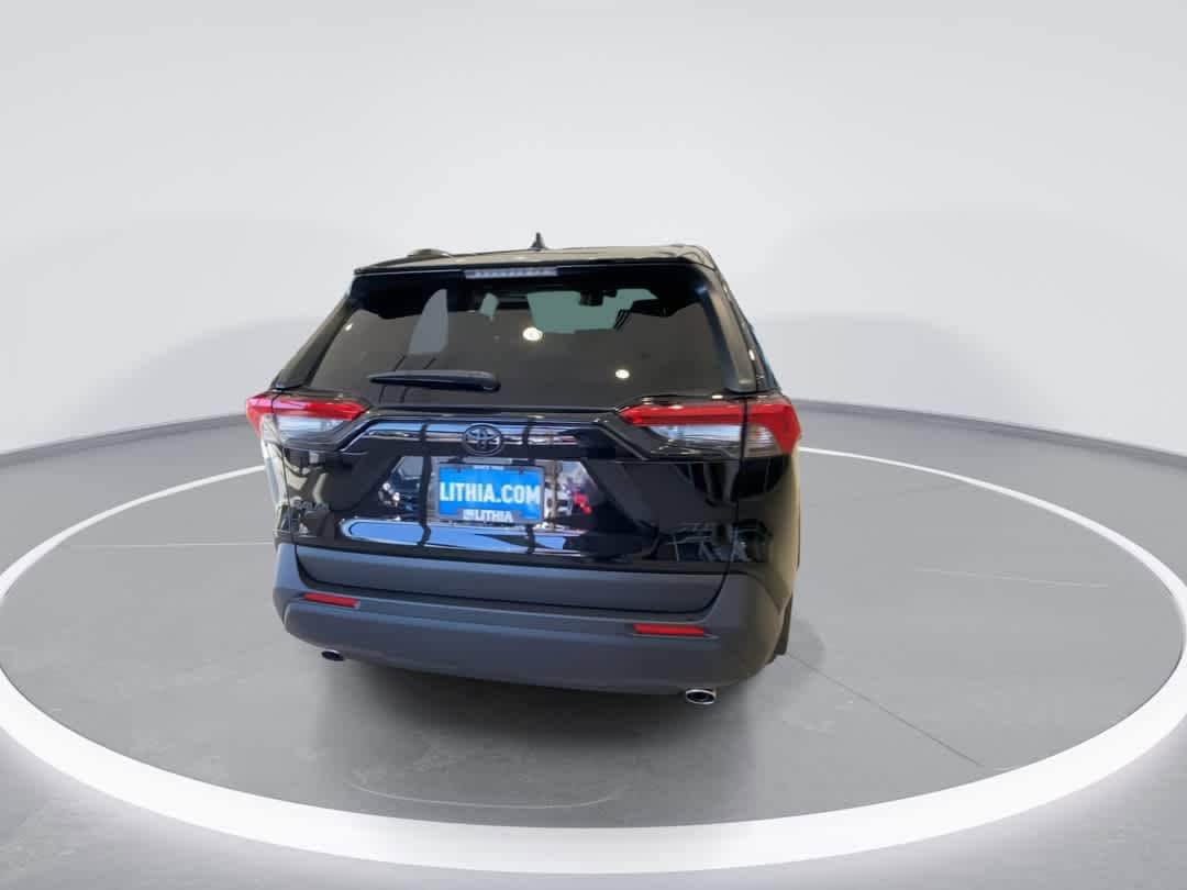 Thumbnail: 2025 Toyota RAV4 - 7