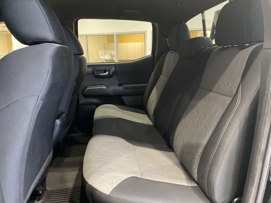 Thumbnail: 2023 Toyota Tacoma - 21