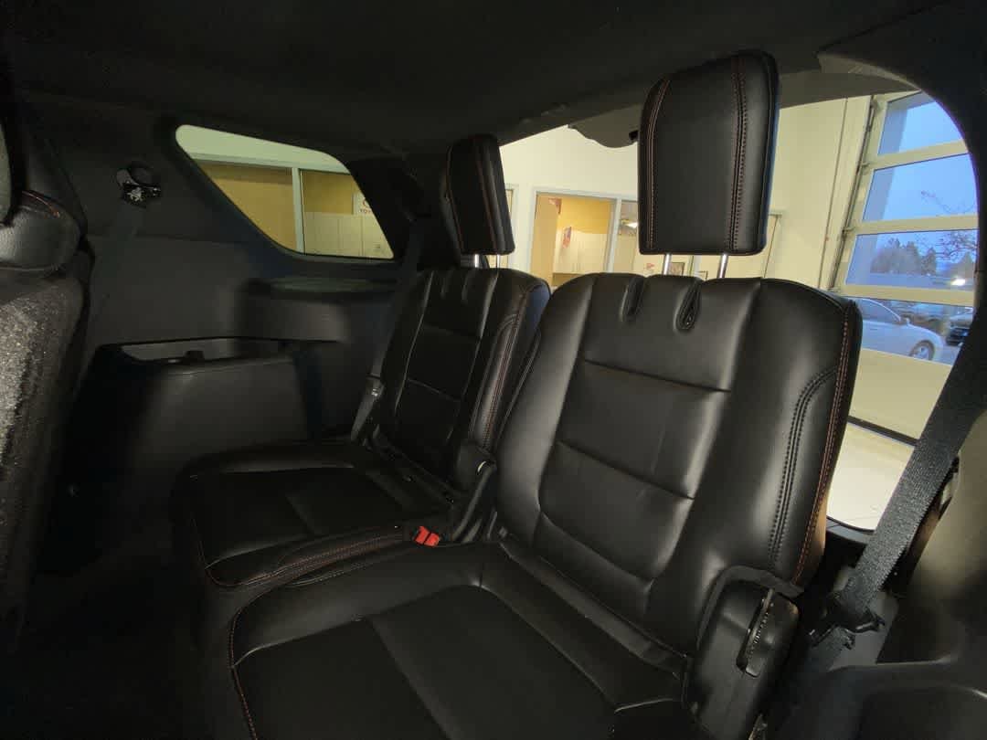 Thumbnail: 2016 Ford Explorer - 25