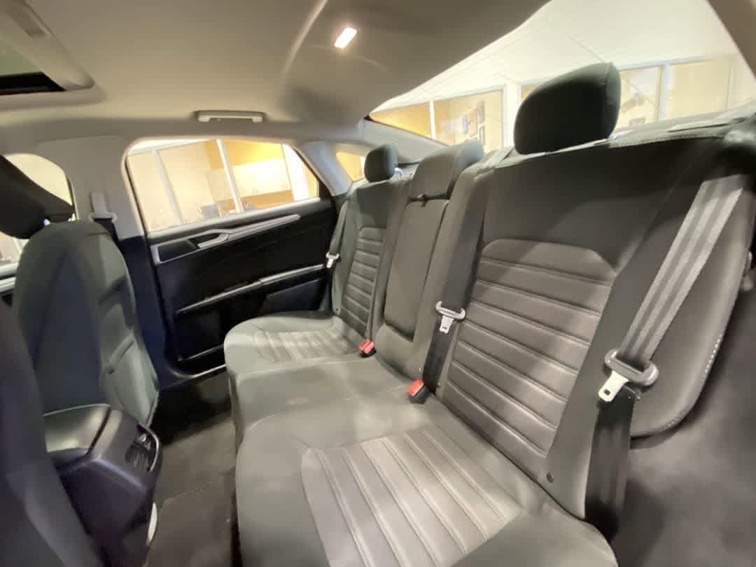 Thumbnail: 2020 Ford Fusion - 25