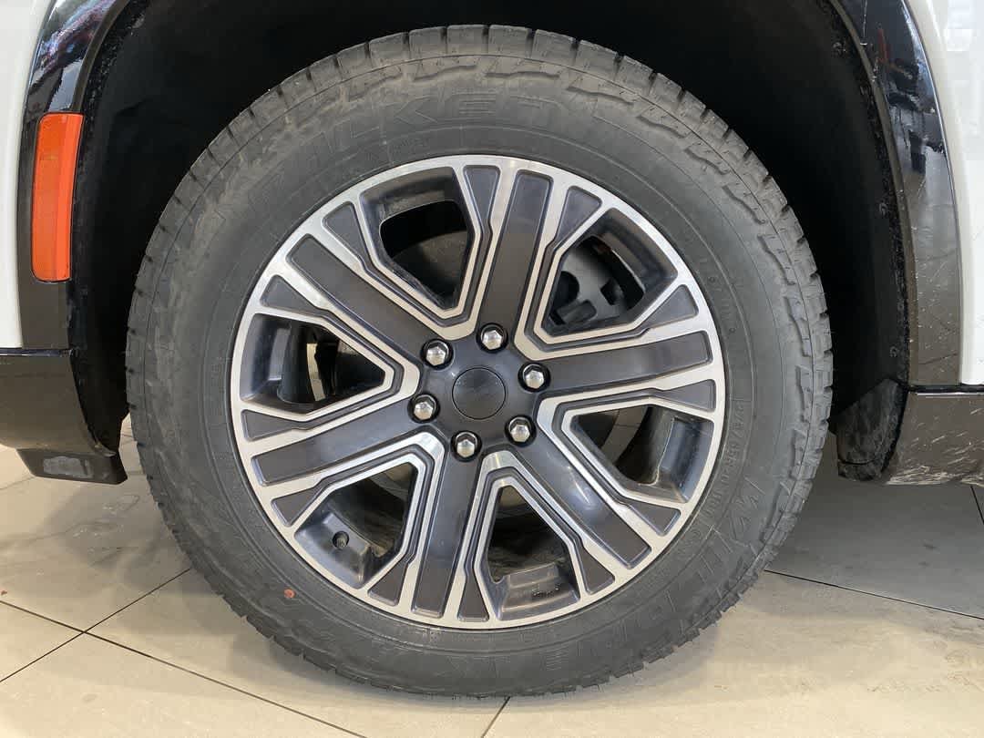 Thumbnail: 2024 Jeep Wagoneer - 10