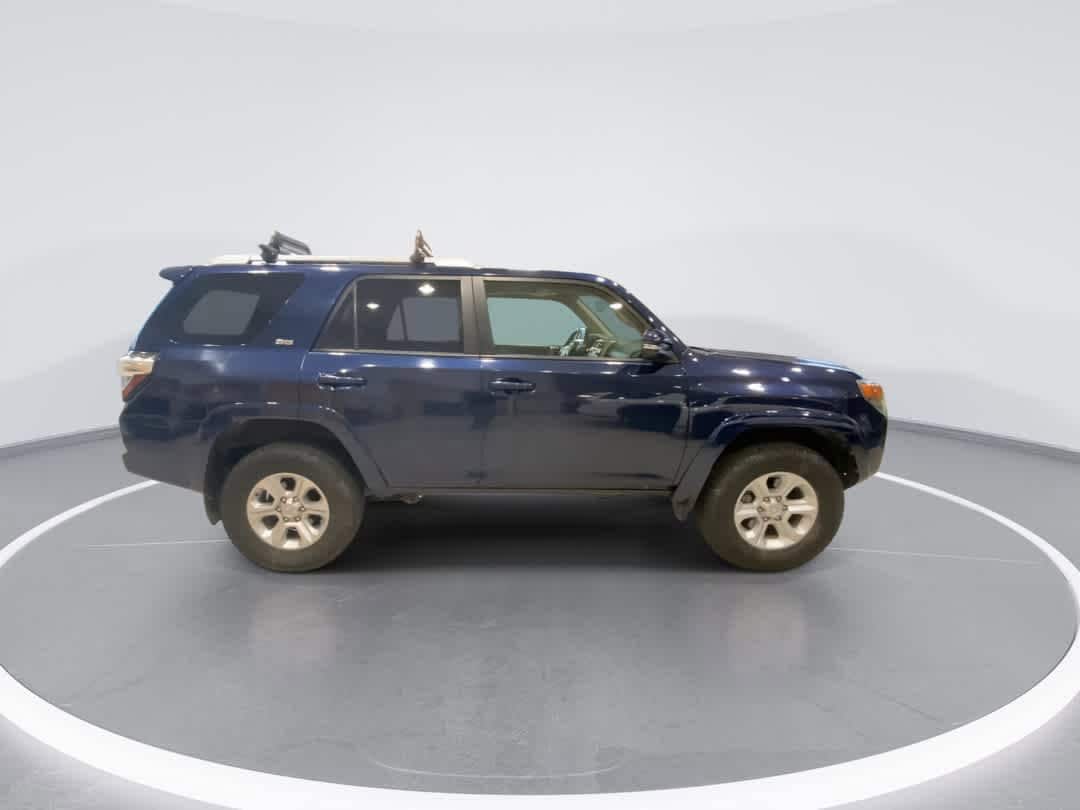 Thumbnail: 2018 Toyota 4Runner - 9