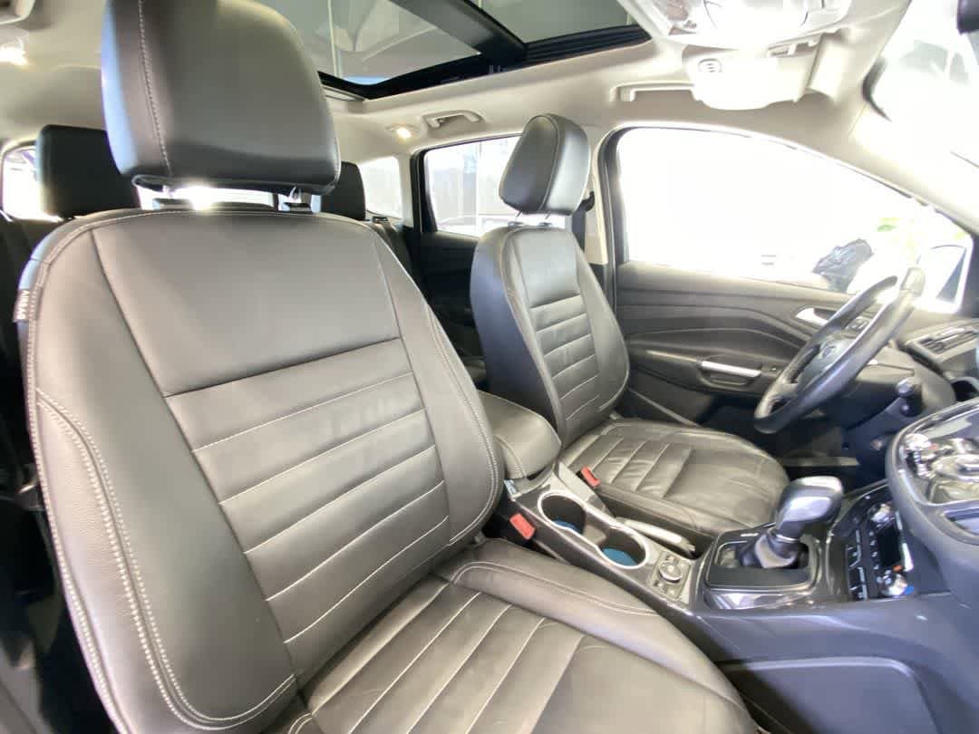 Thumbnail: 2015 Ford Escape - 27